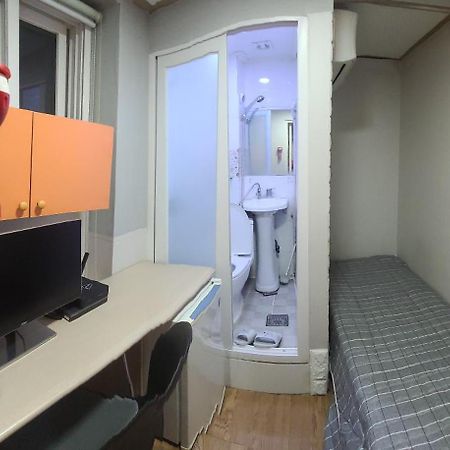 Yeouido Stay Seoul Exterior photo