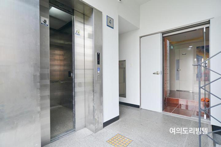 Yeouido Stay Seoul Exterior photo
