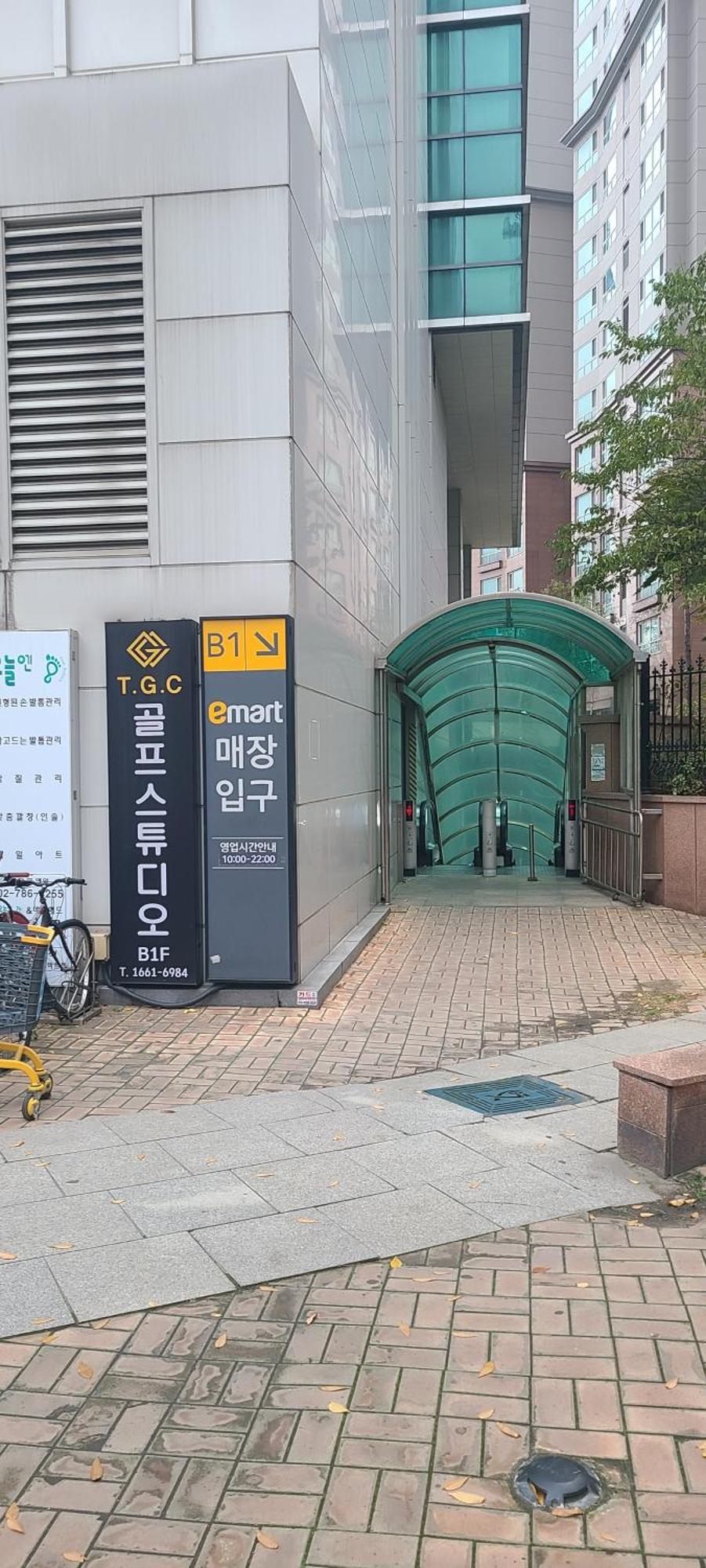 Yeouido Stay Seoul Exterior photo